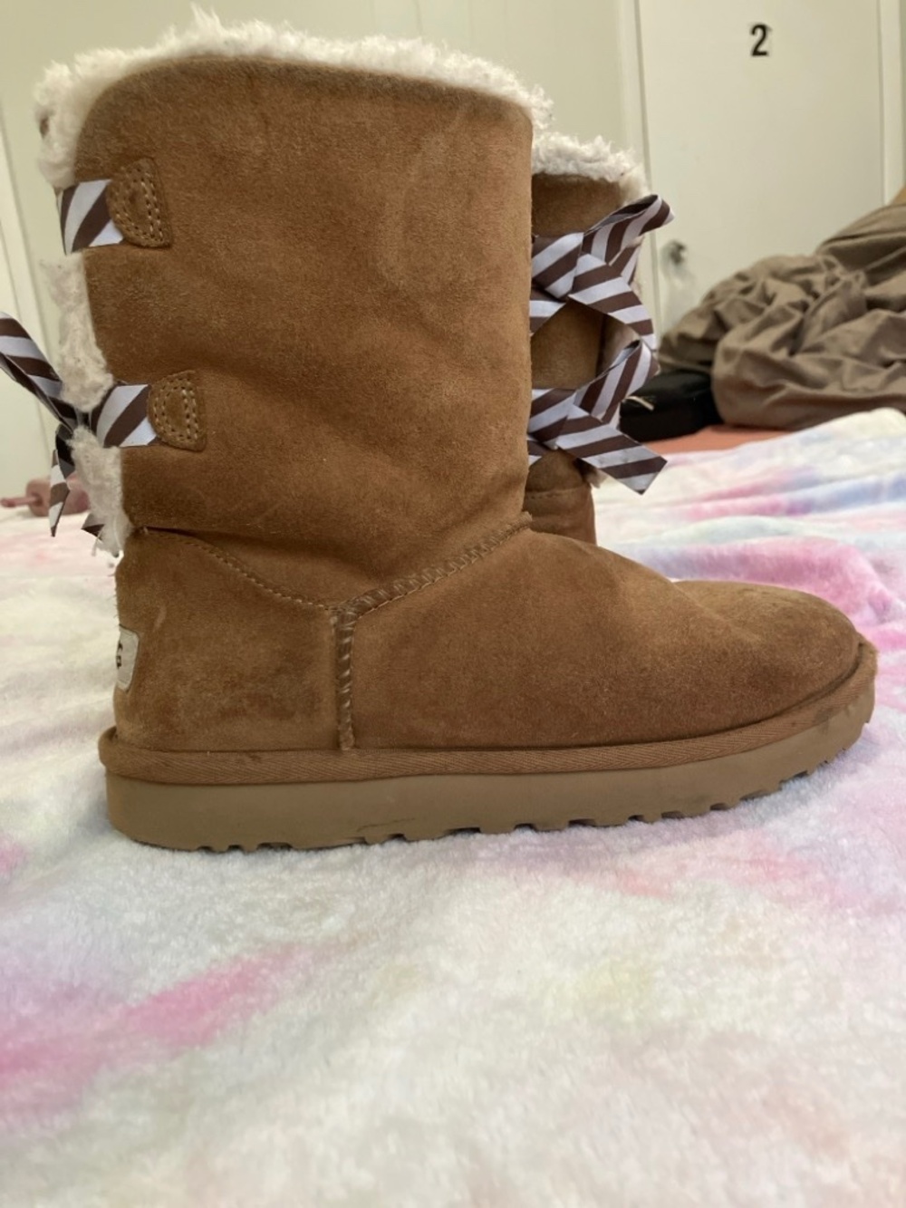 ugg boots - Picture 2 of 4